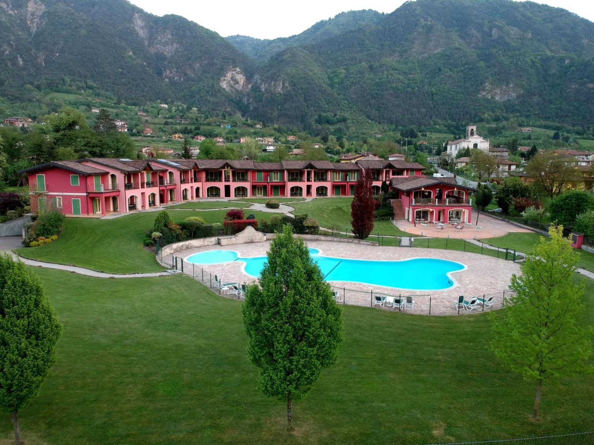 Crone Spacious Apartment In Idro With Shared Pool מראה חיצוני תמונה